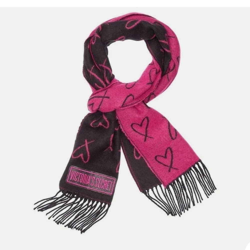 Victoria's Secret Winter Angel Scarf Hearted Love Black & Pink-Size 208 "x 30.5"